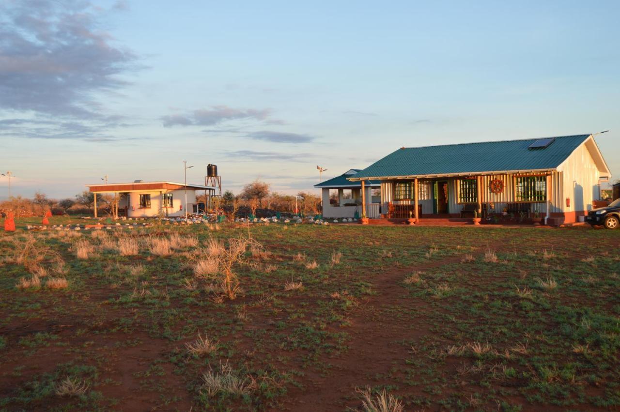 Wild Amboseli Ndovu Cottage. Buitenkant foto
